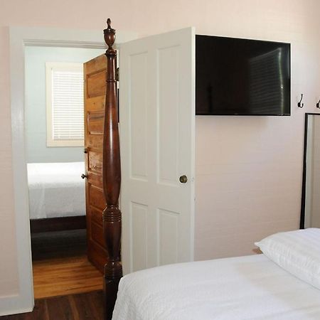 The Porch On Frances Inn - Adults Exclusive Кі-Вест Номер фото