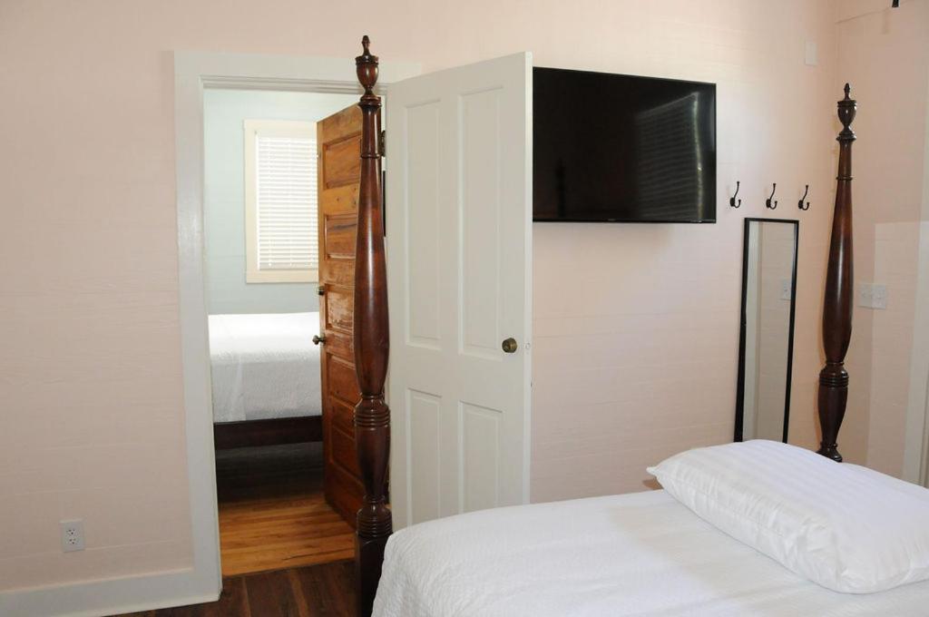 The Porch On Frances Inn - Adults Exclusive Кі-Вест Номер фото